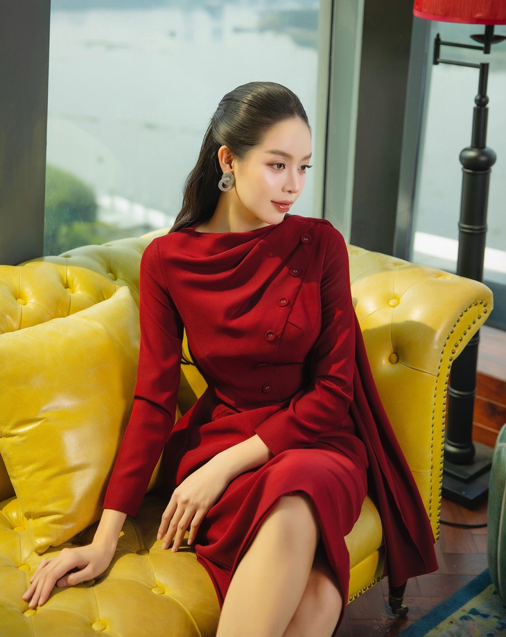 Trang phục Tết không phải cứ màu nổi là may mắn - Ảnh 12. Trang phục Tết - Ảnh 12.