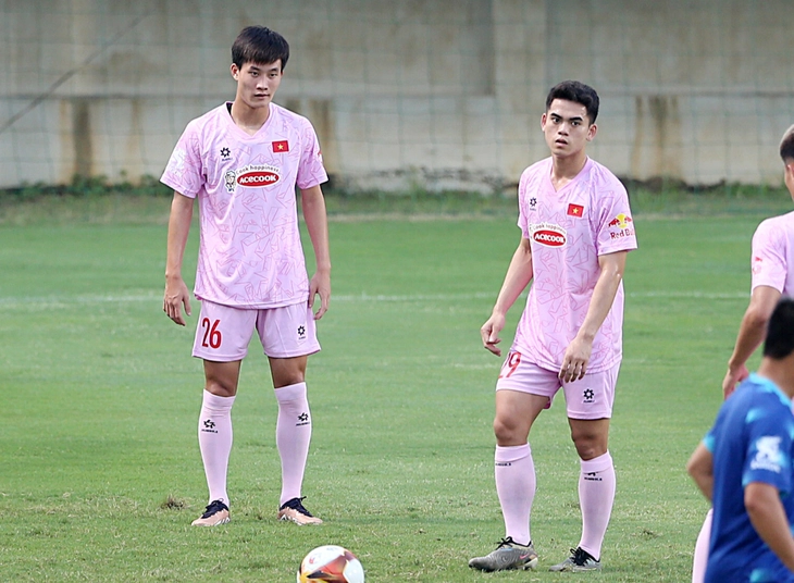 Kỳ vọng năm 2026 khởi sắc với các cầu thủ tuổi Ngọ - Ảnh 9.