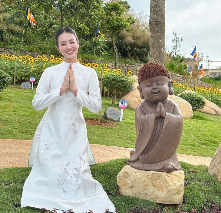 Không sợ năm tuổi: á hậu Khánh Linh, Thu Trà chọn sống chậm, xem khó khăn là phép thử - Ảnh 2. năm tuổi - Ảnh 2.