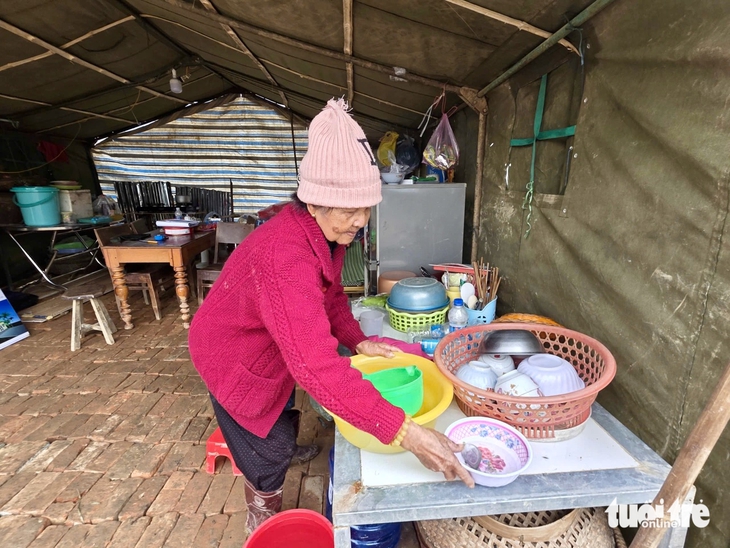 Tết ấm trong những ngôi nhà mới vùng lũ Hòa Thịnh - Ảnh 4.