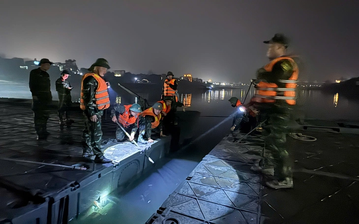 Thủ tướng thăm công nhân làm đường cao tốc Đồng Đăng – Trà Lĩnh và Hữu Nghị - Chi Lăng  - Ảnh 6.