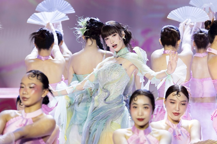 Hoa xuân ca - Ảnh 10.