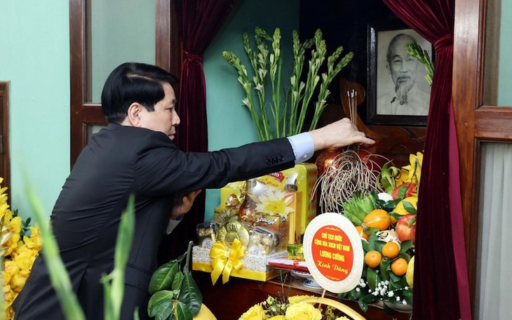 Dâng hương khai xuân tại điện Kính Thiên ‘nghìn năm chính khí ngút trời’  - Ảnh 6.