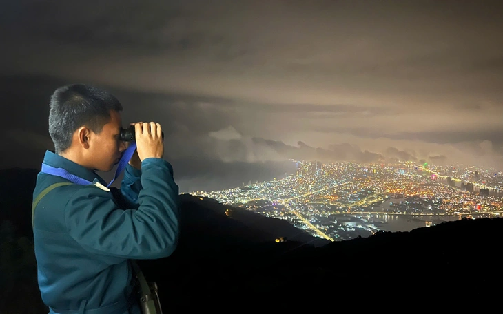 Mùa xuân trên 'mắt thần' Đông Dương - Ảnh 4.