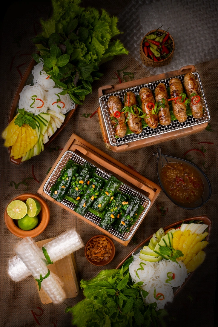 One River - Ảnh 2.