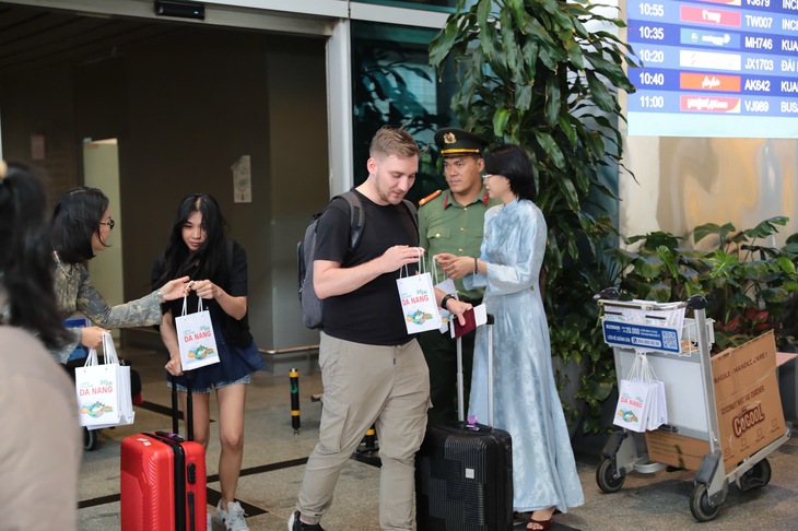 173 chuyến bay đến Đà Nẵng mỗi ngày, tăng 46 chuyến so với Tết 2025 - Ảnh 2.