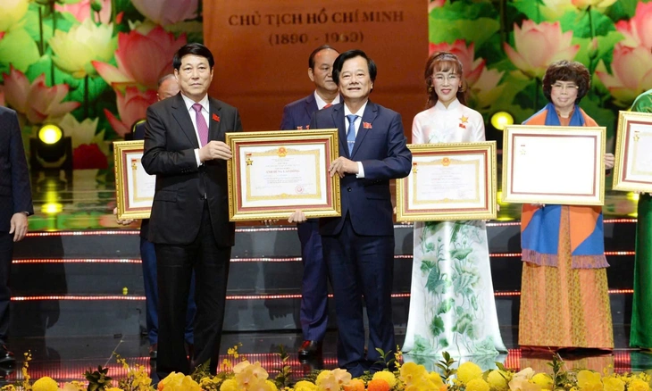 Đầu năm gặp gỡ ông Tạ Văn Trầm - Anh hùng Lao động thời kỳ đổi mới - Ảnh 2.