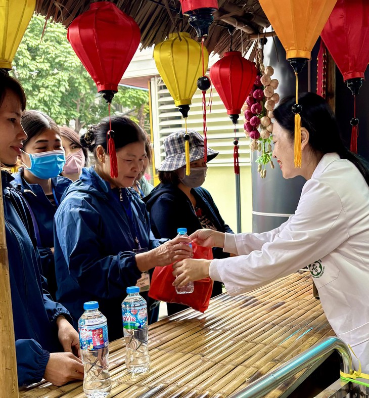 Tết xa nhà - Ảnh 4.