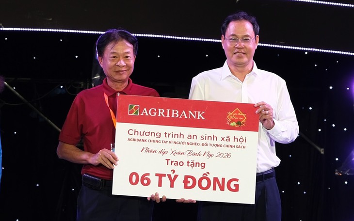 Bắt trưởng phòng khách hàng ngân hàng chi nhánh Kiến Thụy cùng hai thuộc cấp - Ảnh 2.