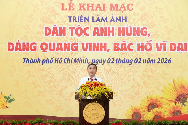 Triển lãm ảnh đặc biệt mừng xuân Bính Ngọ - Ảnh 2.