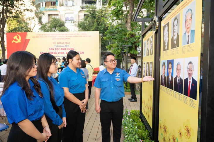 Triển lãm ảnh đặc biệt mừng xuân Bính Ngọ  - Ảnh 5.