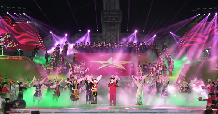 ngày Bác Hồ về nước - Ảnh 1.