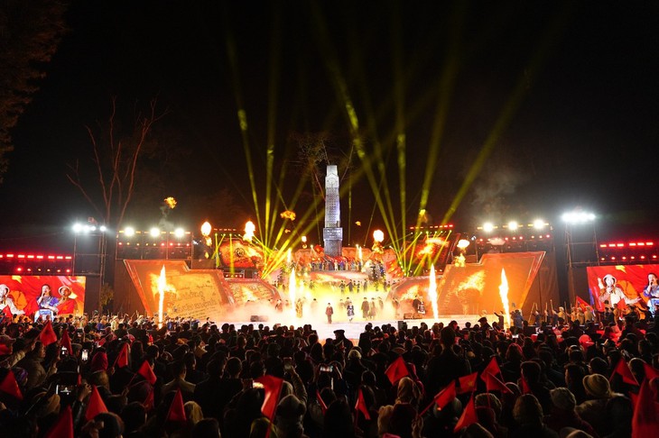 ngày Bác Hồ về nước - Ảnh 1.