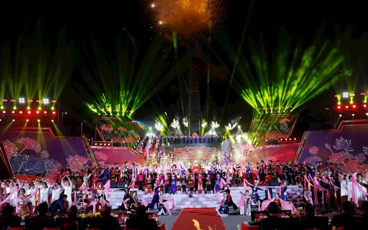 Từ cái mõ đến đàn bầu: ngỡ xa lạ, không ngờ học sinh TP.HCM thuộc làu làu   - Ảnh 6.