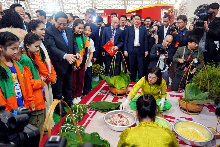 Sản vật vùng miền quy tụ tại Hội chợ mùa xuân - Ảnh 3.