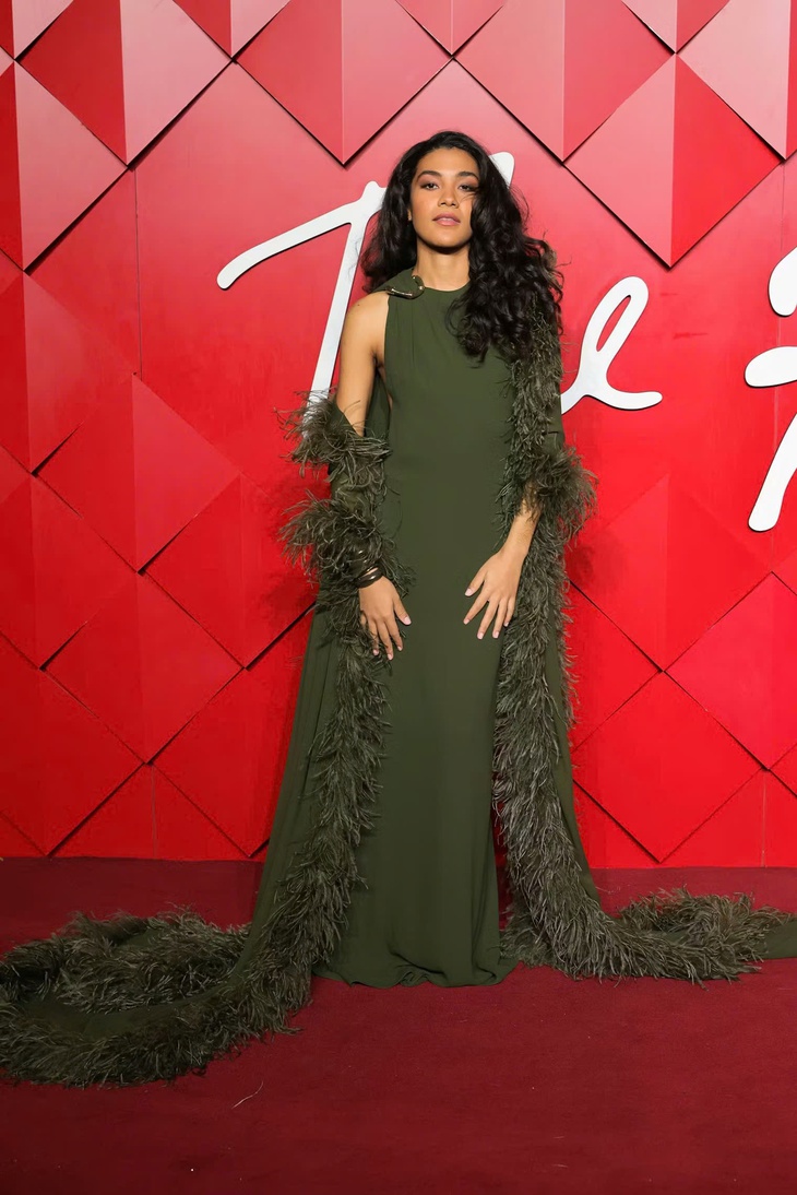 Olivia Dean - Ảnh 8.