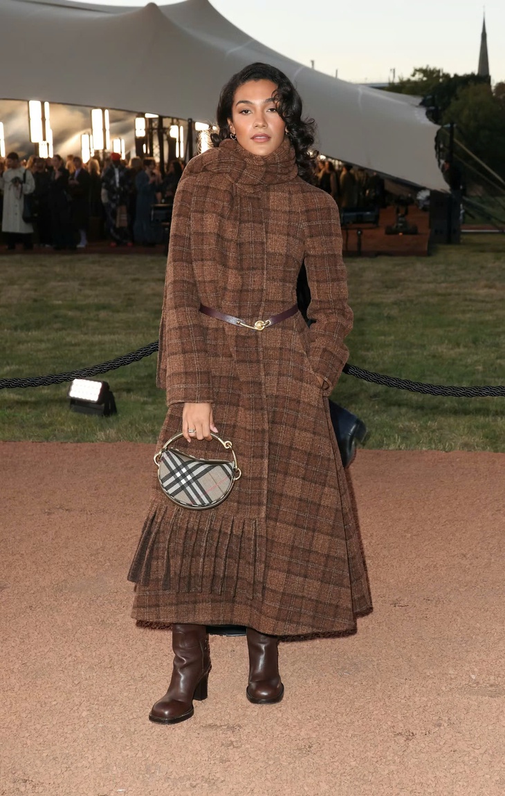 Olivia Dean - Ảnh 12.