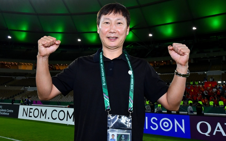 HLV Kim Sang Sik, Park Hang Seo và cầu nối giữa Việt Nam và Hàn Quốc  - Ảnh 2.