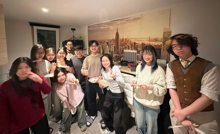 Gần gũi Tết quê nhà khi thấy tô phở giữa trời lạnh Brussels - Ảnh 3.