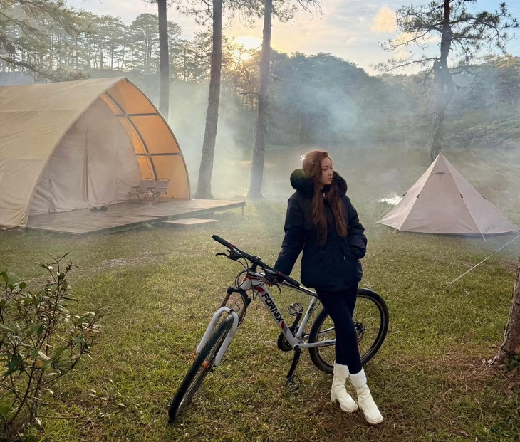 Gần 1 triệu lượt khách, doanh thu 2.000 tỉ đồng: vì sao Đà Lạt đông mà không nghẹt? - Ảnh 5.