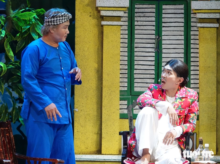 Đi coi kịch Tết, có khuyến mãi thêm nhạc trẻ, cải lương - Ảnh 3. kịch Tết - Ảnh 3.