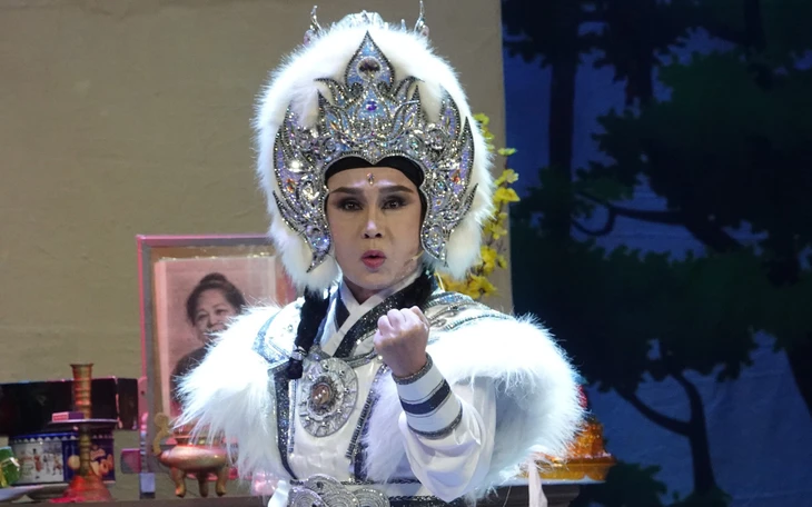 Sân khấu tưng bừng kịch Tết - Ảnh 2.