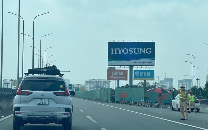 Nút giao An Phú ba tầng tiến độ mới nhất ra sao để kịp thời hạn hoàn thành quý 2 năm nay? - Ảnh 13.