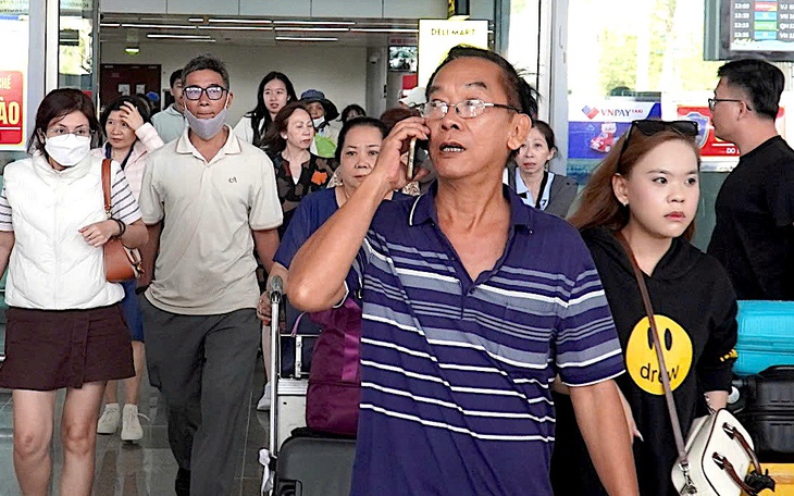 3 vụ flycam xâm nhập đường bay trong dịp Tết, hàng chục chuyến bay ở Đà Nẵng phải dừng chờ - Ảnh 2.