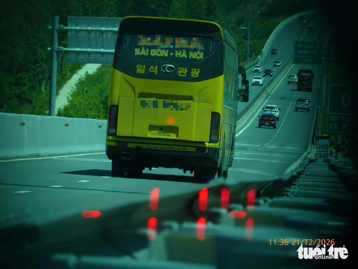 Hàng chục ô tô, xe khách vi phạm tốc độ trên cao tốc từ TP.HCM đến Khánh Hòa - Ảnh 7.