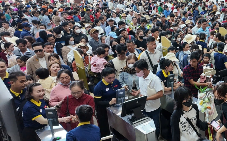 Nhờ đâu du lịch miền Tây bội thu ngày Tết? - Ảnh 2.