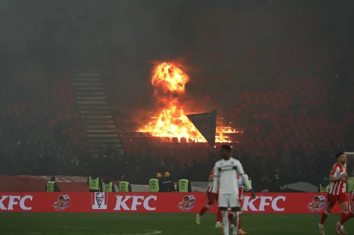 cổ động viên - Ảnh 2.