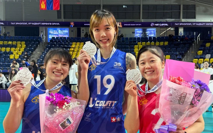 Cô gái Việt cao 1m95 tỏa sáng rực rỡ trong ngày ra mắt giải bóng chuyền Thái Lan - Ảnh 3.