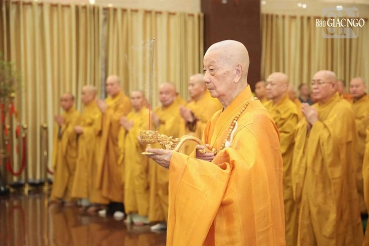 Đức Pháp chủ Thích Trí Quảng quang lâm khai đàn Pháp hội Dược Sư tại Việt Nam Quốc Tự - Ảnh 1. Pháp hội Dược Sư - Ảnh 1.