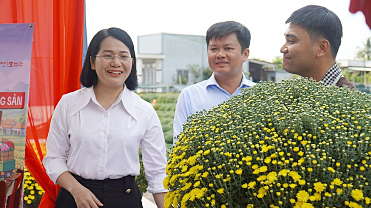 hoa tết - Ảnh 2.