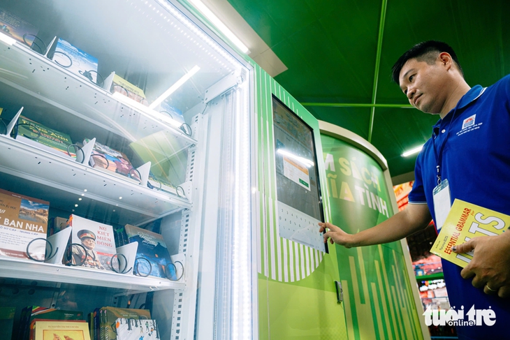  Đường sách Tết - Ảnh 3.