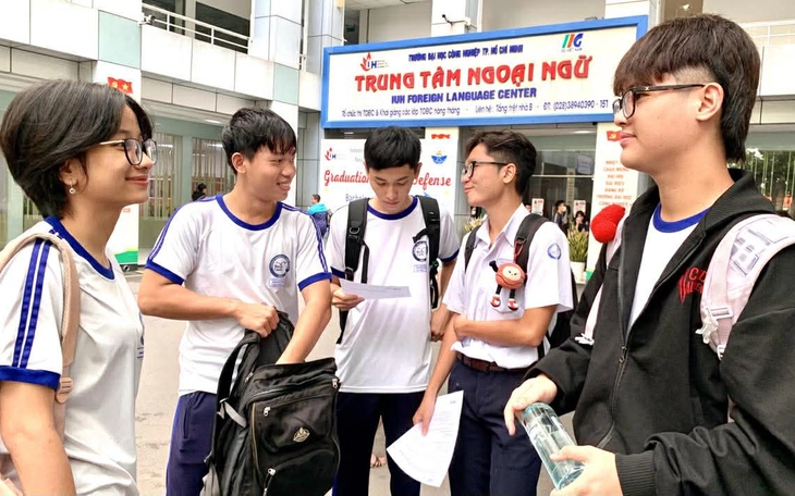 Trường ĐH Công nghệ thông tin tuyển thẳng học sinh giỏi quốc gia văn, sử, địa - Ảnh 5.