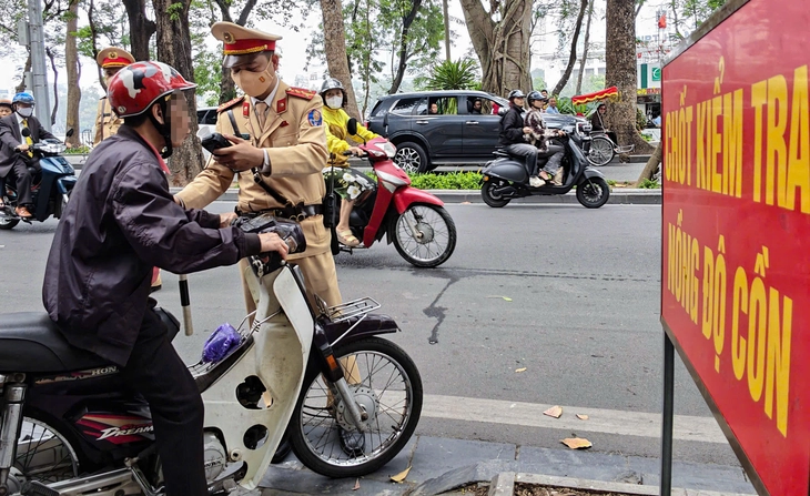Tai nạn giao thông giảm mạnh dịp Tết: Vì sao? - Ảnh 1. tai nạn - Ảnh 1.