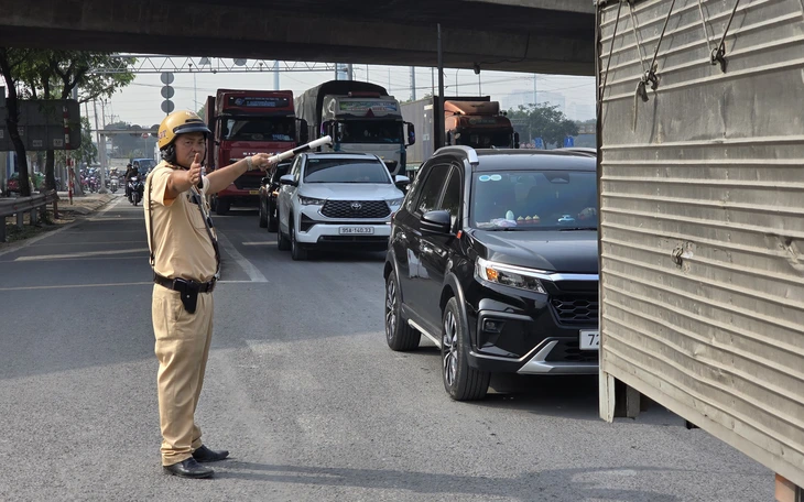 Tết bình yên và đầy hy vọng - Ảnh 2.
