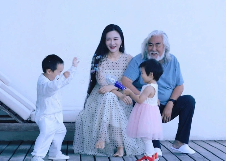 Đạo diễn Thiên long bát bộ du lịch Việt Nam dịp Tết cùng gia đình - Ảnh 5.