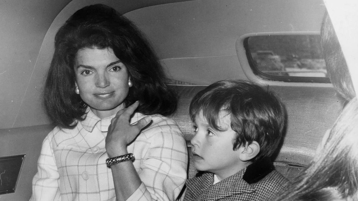 Jackie Kennedy - Ảnh 3.