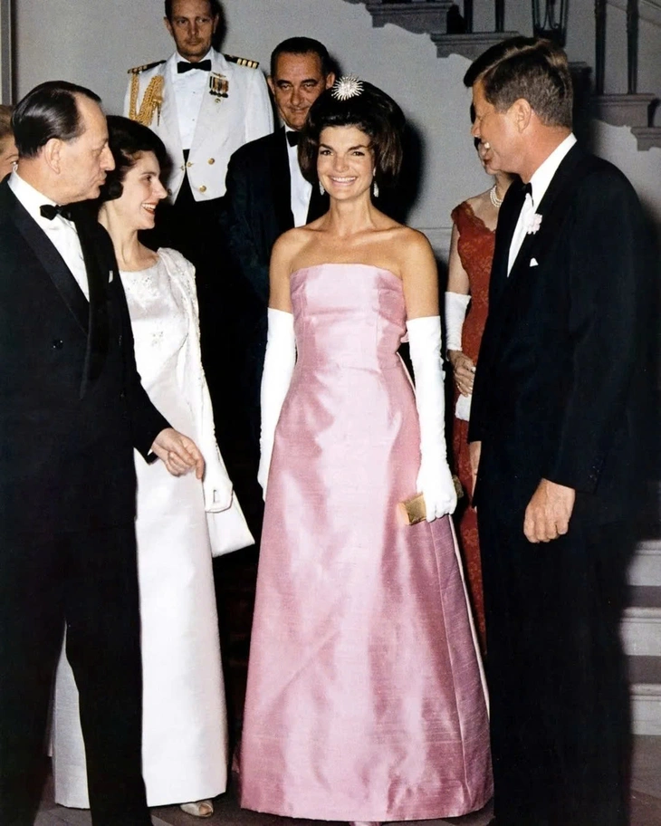 Jackie Kennedy - Ảnh 2.