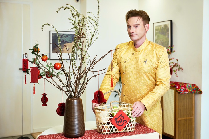 Ca sĩ người Mỹ Kyo York xem mình là đại sứ quảng bá hình ảnh Việt Nam - Ảnh 1. Kyo York - Ảnh 1.