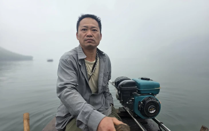 Bé trai 1 tuổi té hầm nước thải ngưng tim, được chú hàng xóm cứu sống sau gần 20 phút - Ảnh 2.