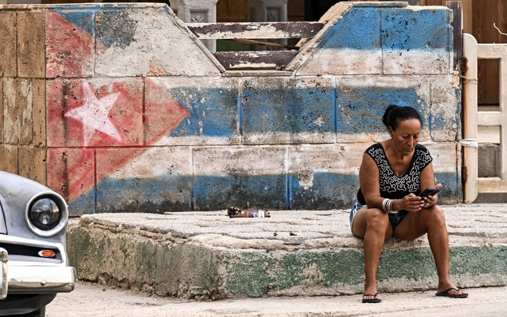 Tin tức thế giới 26-2: Đấu súng gần bờ biển Cuba; Ông Zelensky điện đàm với ông Trump - Ảnh 2.