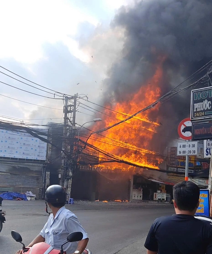 đường Đỗ Xuân Hợp - Ảnh 3.