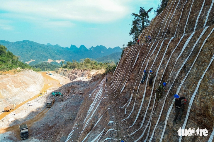 Thủ tướng: Khánh thành 2 cao tốc qua Lạng Sơn và Cao Bằng dịp sinh nhật Bác - Ảnh 5.