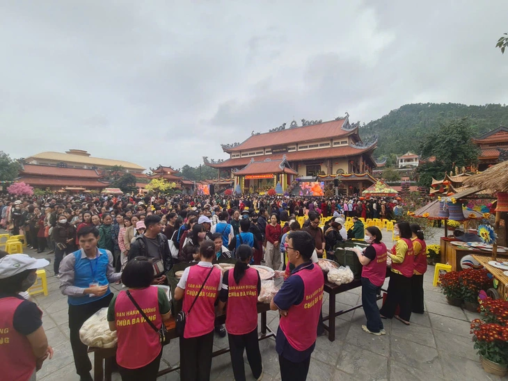 chùa Ba Vàng - Ảnh 7.