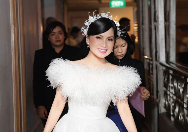 'Ca sĩ tỉ phú' Hà Phương: 20 năm giữ kẽ, giờ muốn 'đổi vai' với Cẩm Ly, Minh Tuyết - Ảnh 1.