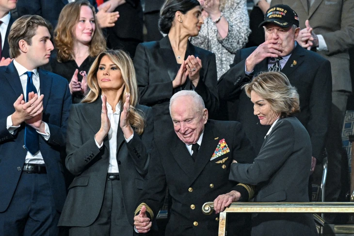 Tổng thống Mỹ Donald Trump đọc Thông điệp liên bang 2026 - Ảnh 7. thông điệp liên bang - Ảnh 7.