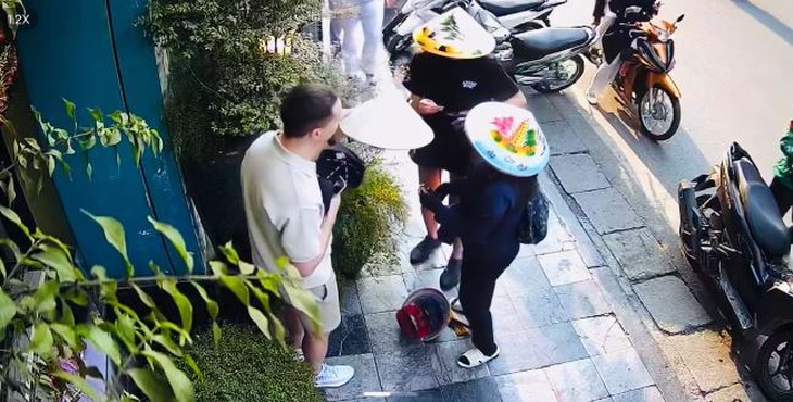 chặt chém - Ảnh 2.